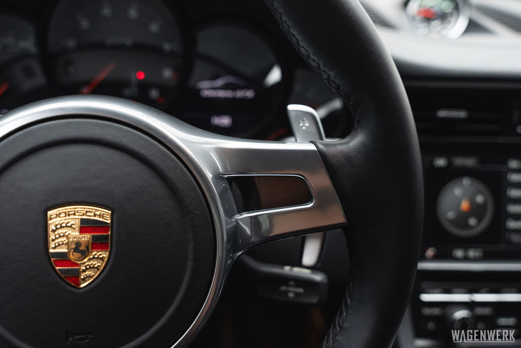 Porsche 991 Carrera GTS