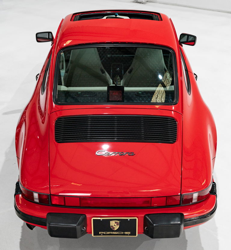Porsche 911 Carrera 3.2 (US)