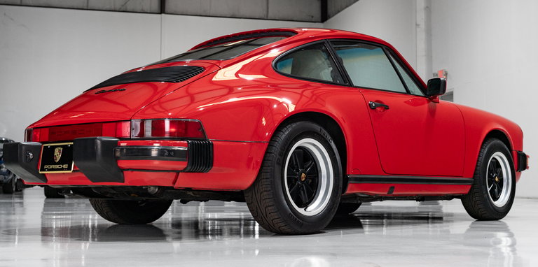 Porsche 911 Carrera 3.2 (US)