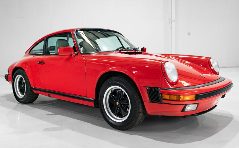 Porsche 911 Carrera 3.2 (US)