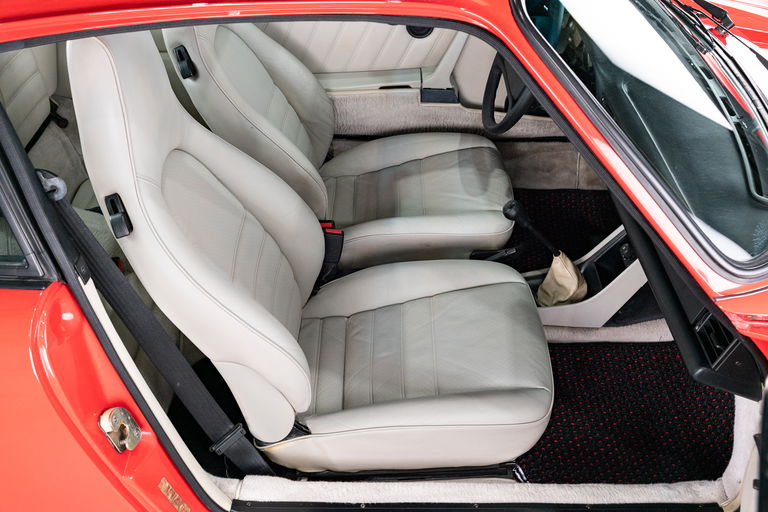 Porsche 911 Carrera 3.2 (US)