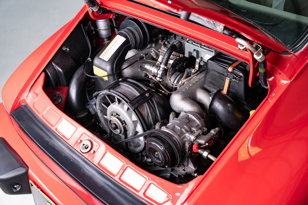 Porsche 911 Carrera 3.2 (US)