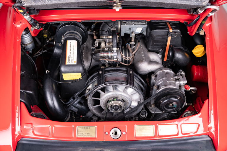 Porsche 911 Carrera 3.2 (US)