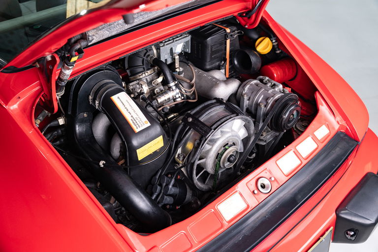 Porsche 911 Carrera 3.2 (US)