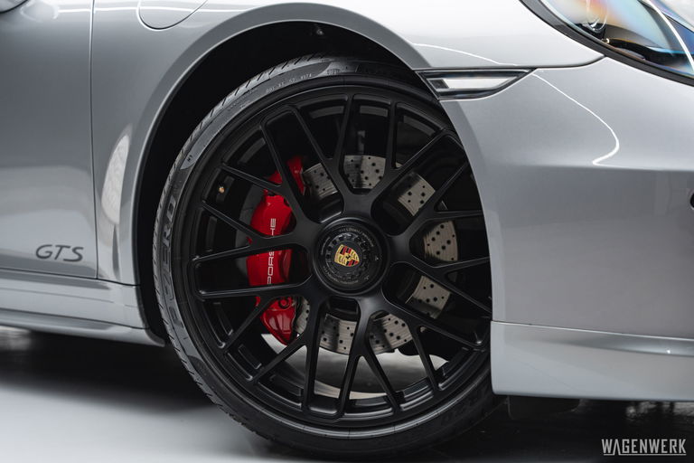 Porsche 991 Carrera GTS