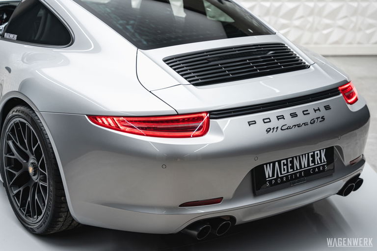 Porsche 991 Carrera GTS