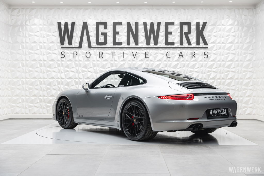 Porsche 991 Carrera GTS