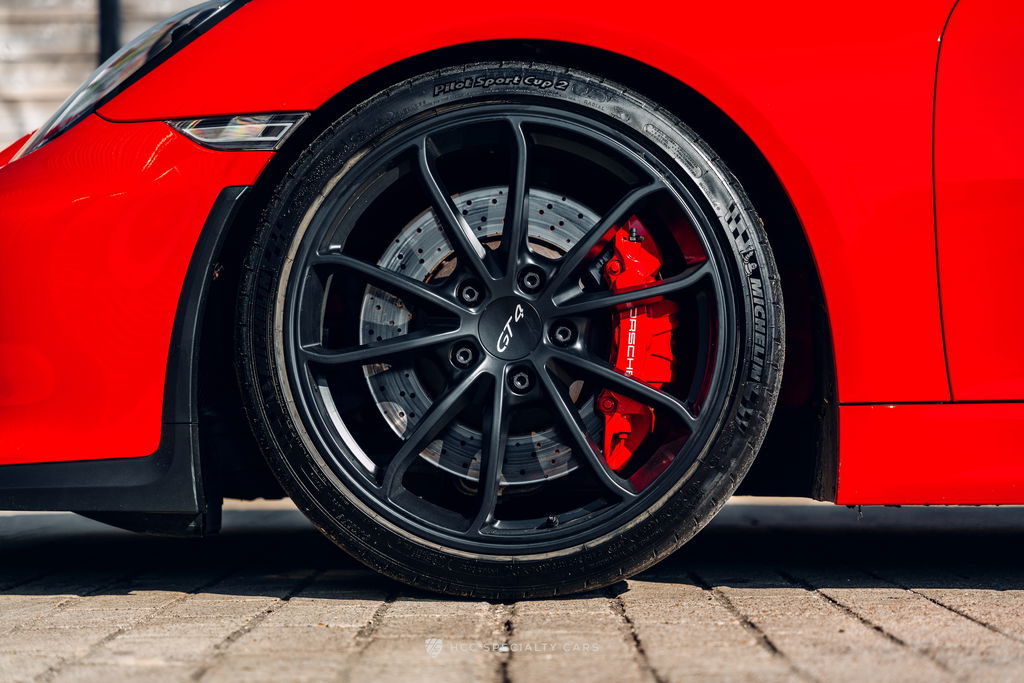 Porsche 981 Cayman GT4