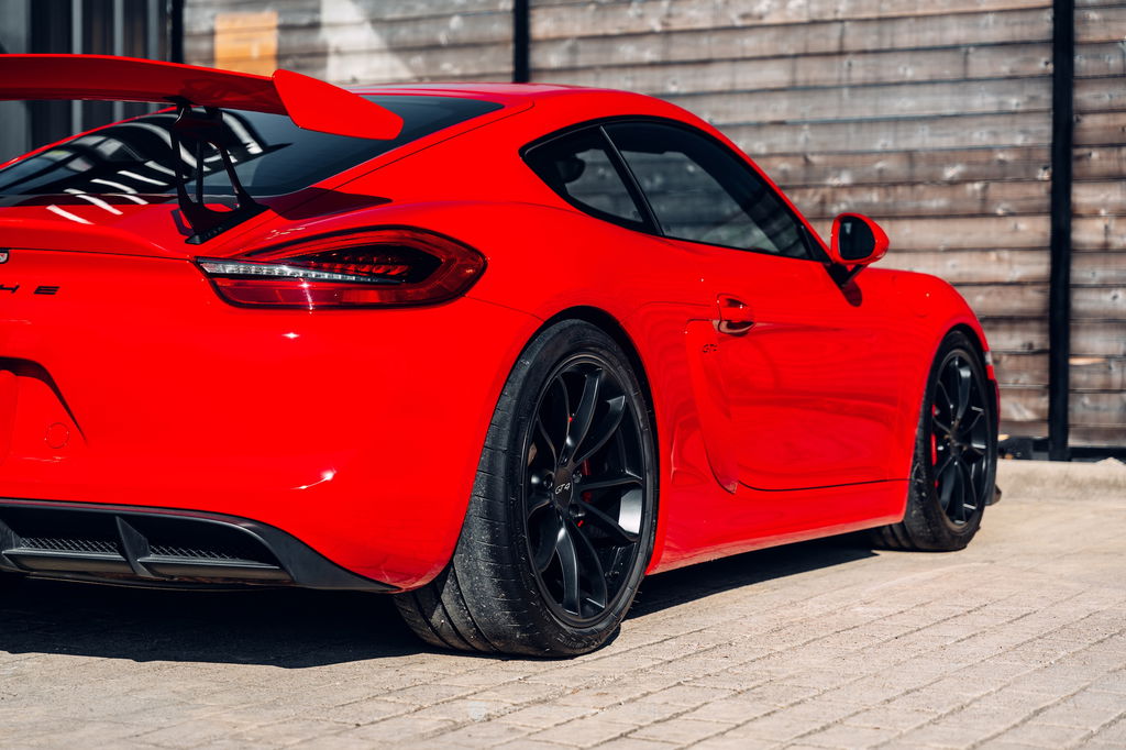 Porsche 981 Cayman GT4