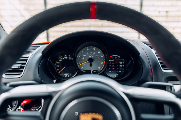 Porsche 981 Cayman GT4