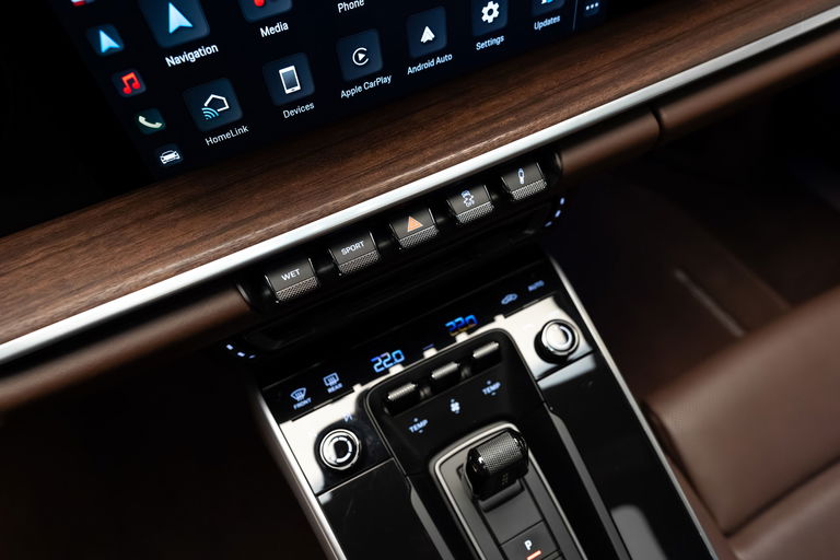 Porsche 992 Carrera 4