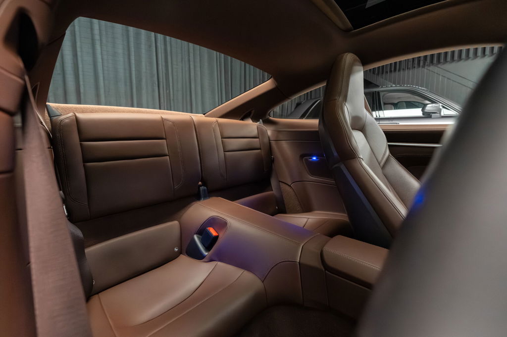 Porsche 992 Carrera 4