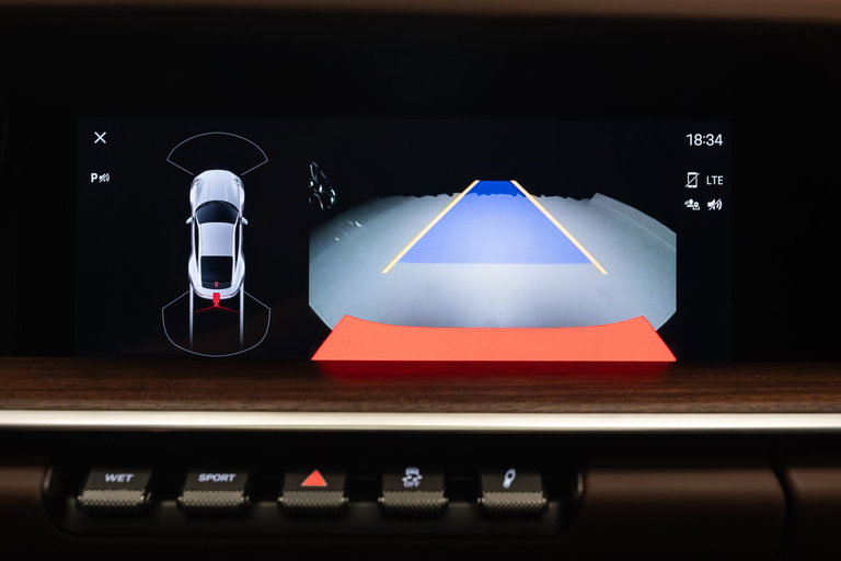 Porsche 992 Carrera 4