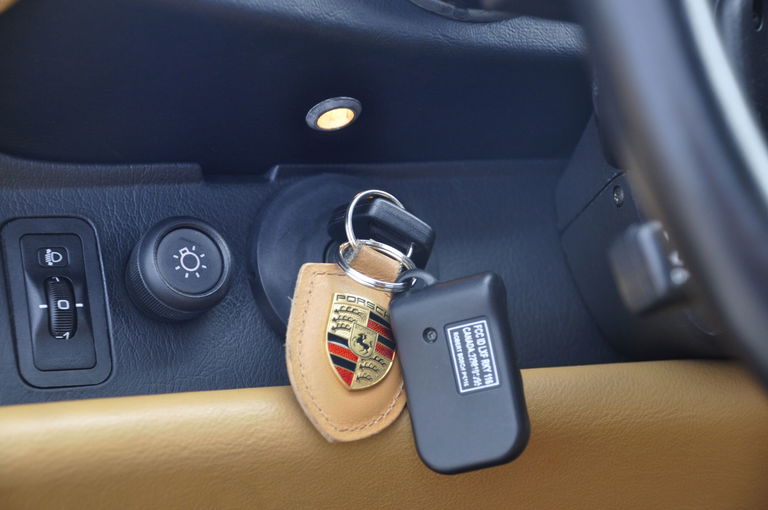 Porsche 993 Carrera 4S