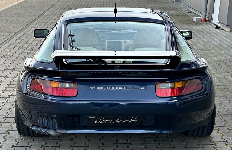 Porsche 928 S4