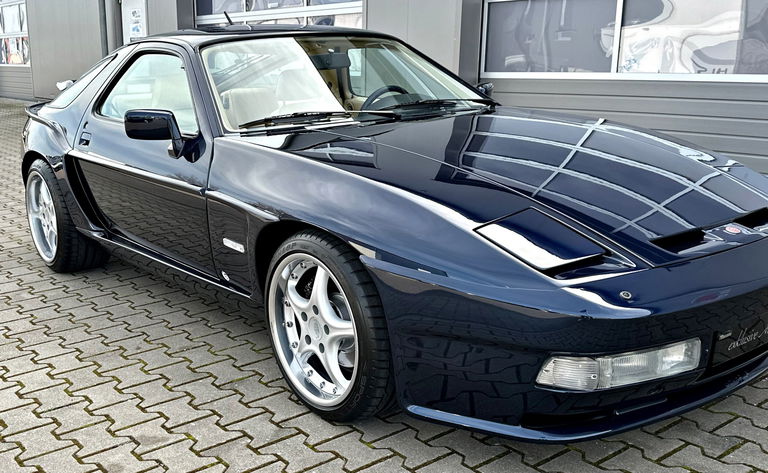 Porsche 928 S4