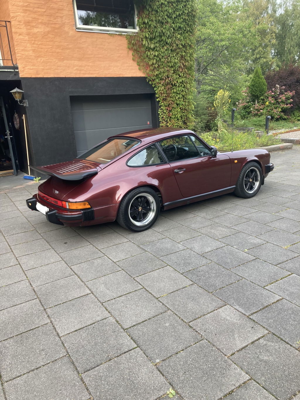 Porsche 911 Carrera 3.2