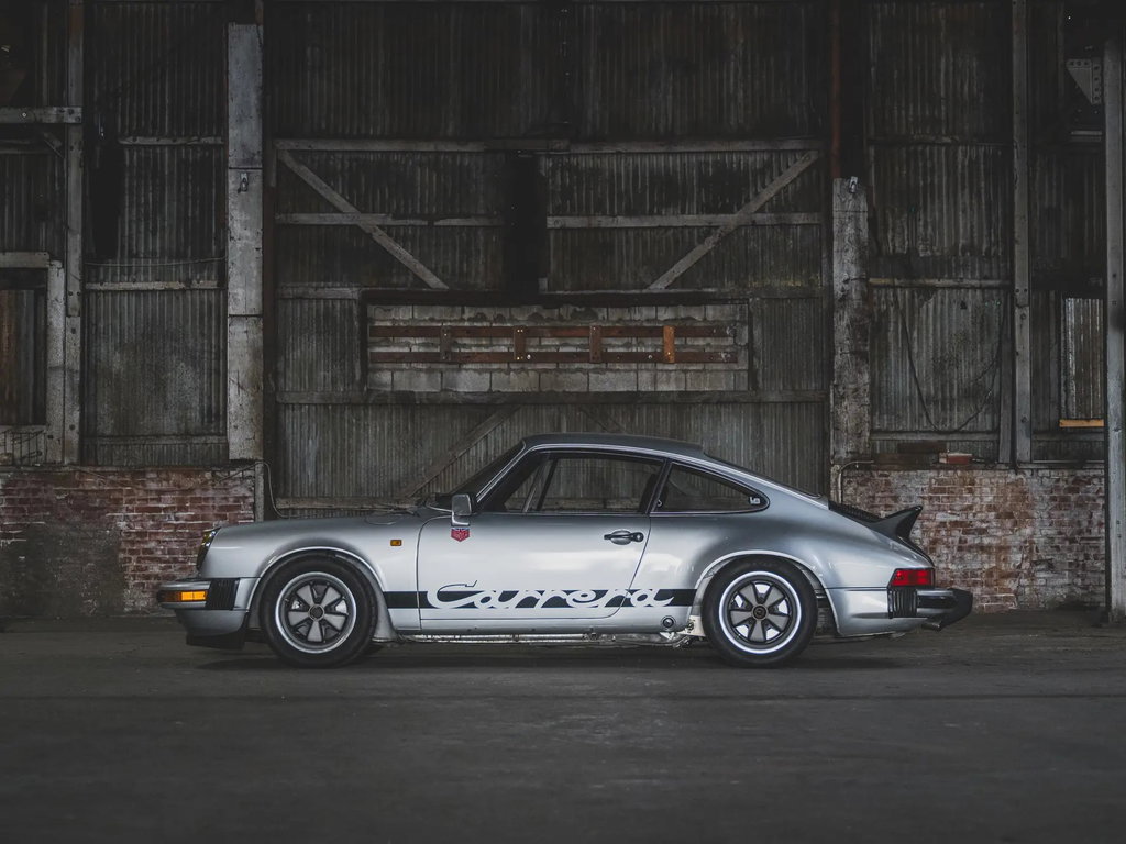Porsche 911 Carrera 2.7