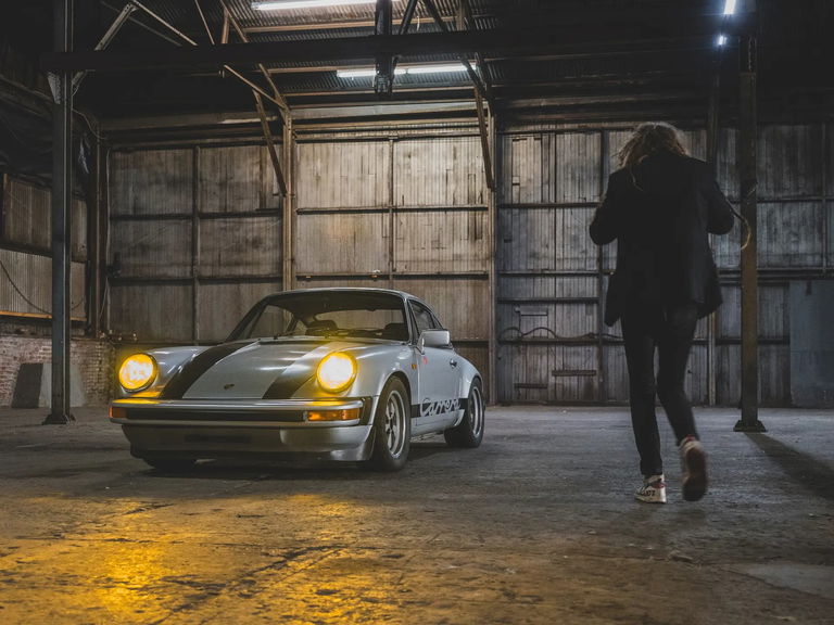 Porsche 911 Carrera 2.7