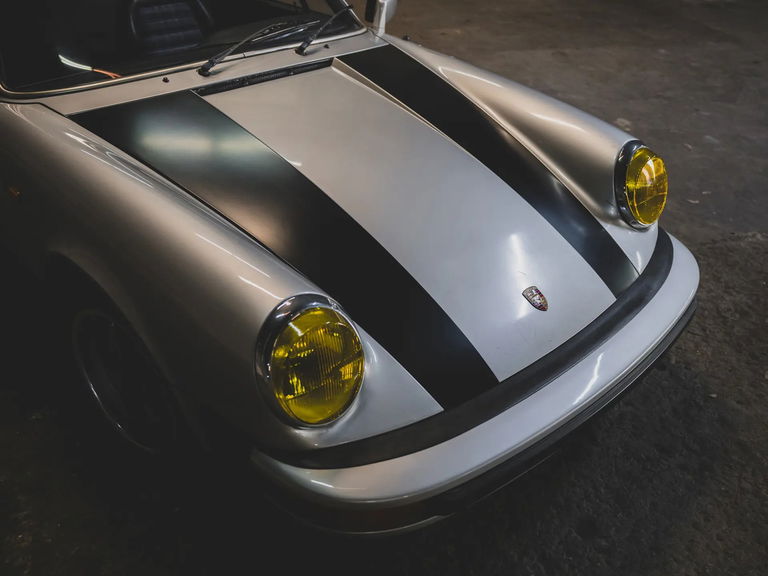 Porsche 911 Carrera 2.7