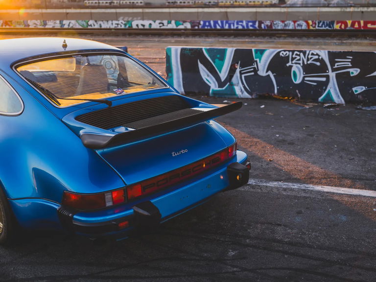 Porsche 911 Turbo 3.0 (US)