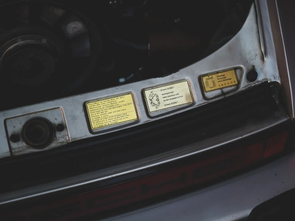 Porsche 911 Carrera 2.7