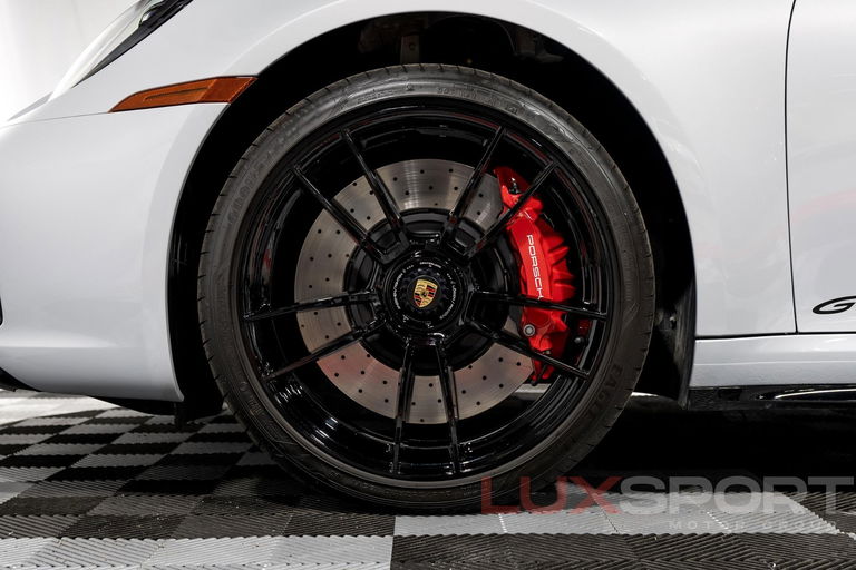 Porsche 992 Targa 4 GTS