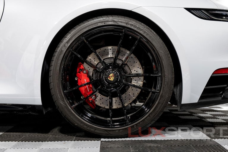 Porsche 992 Targa 4 GTS