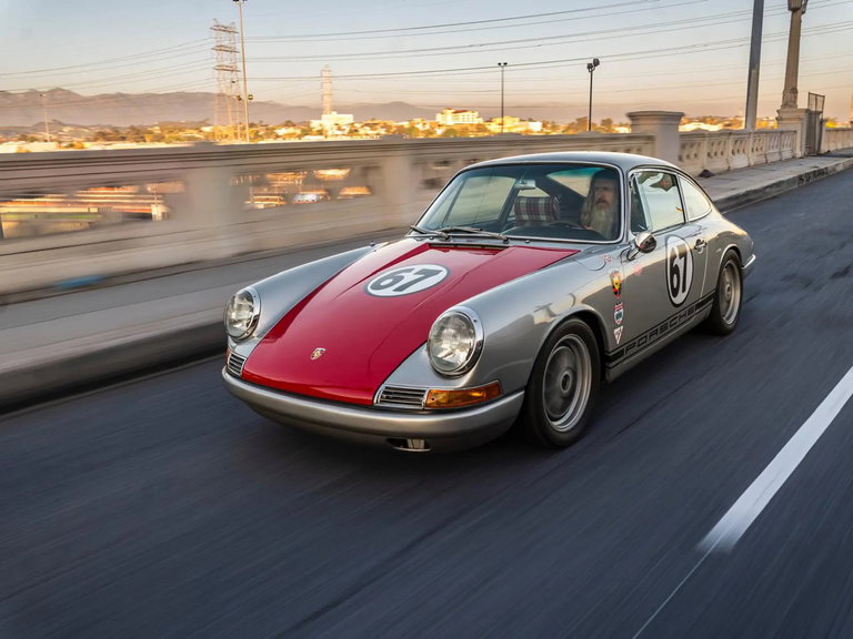 Porsche 911 S 