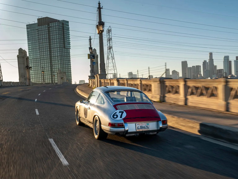Porsche 911 S (F-Modell)