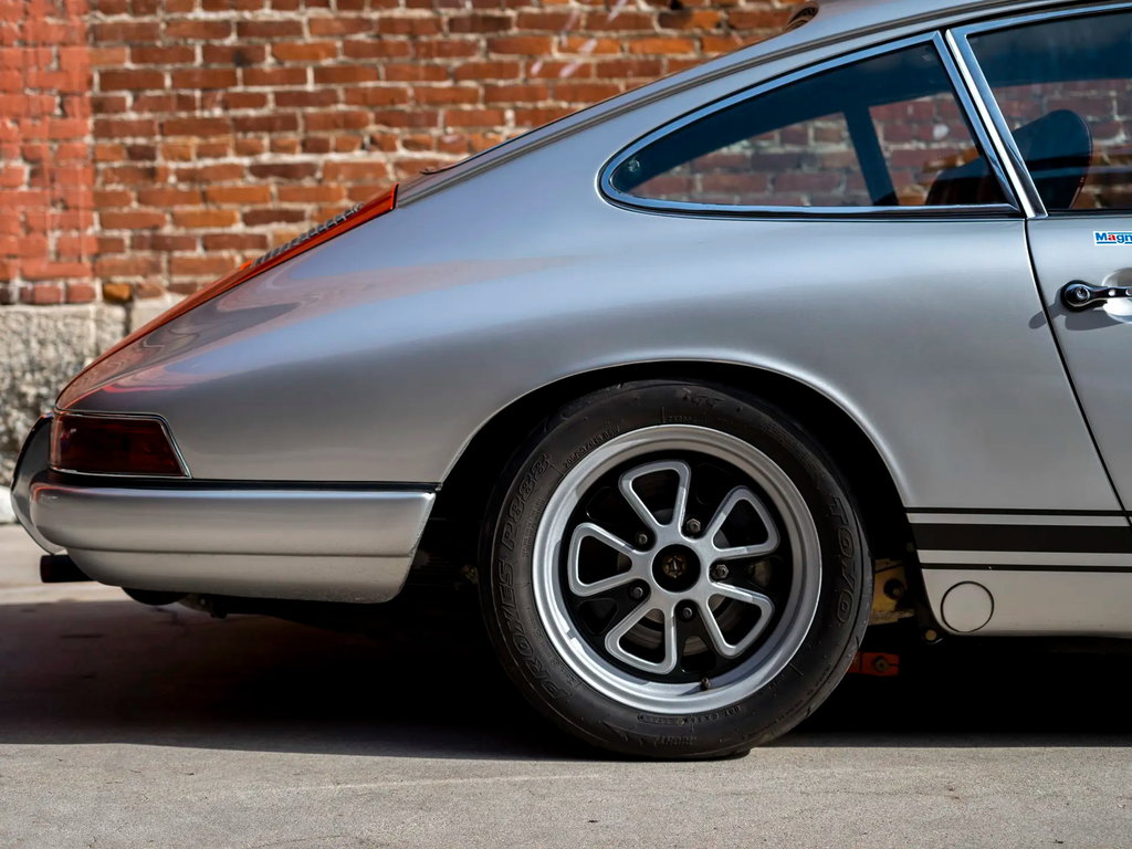Porsche 911 S (F-Modell)