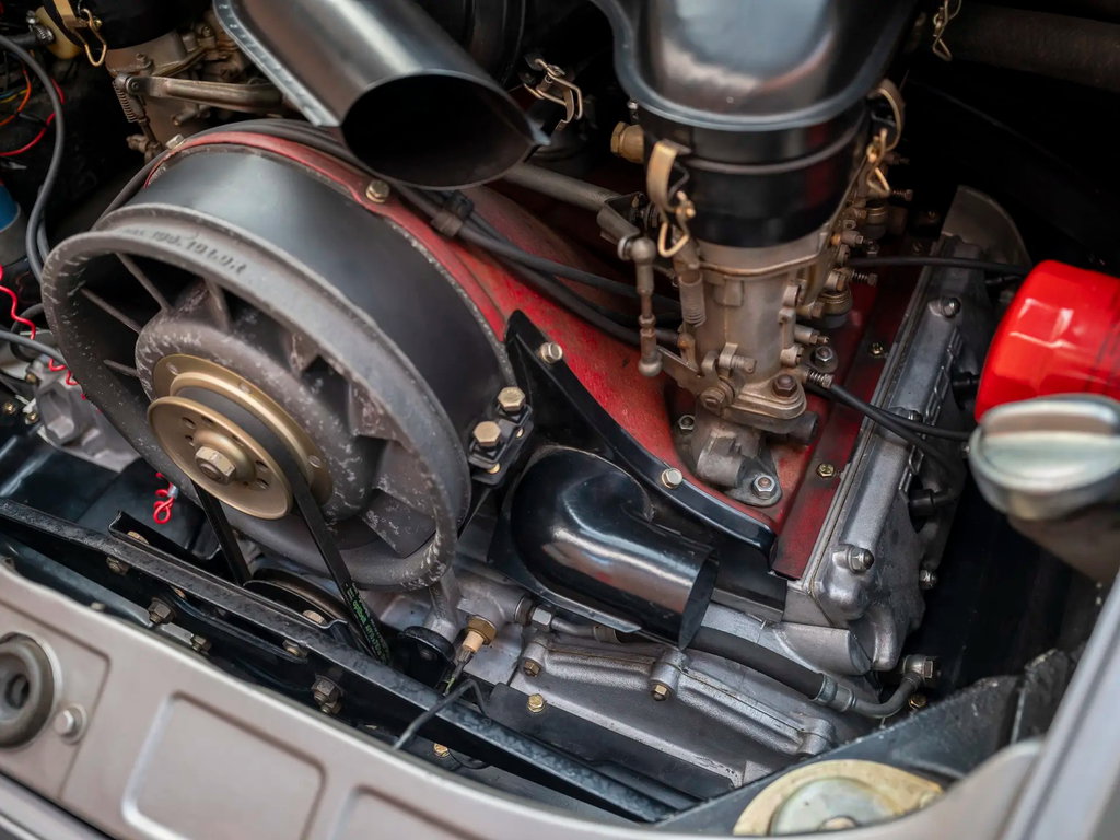 Porsche 911 S (F-Modell)