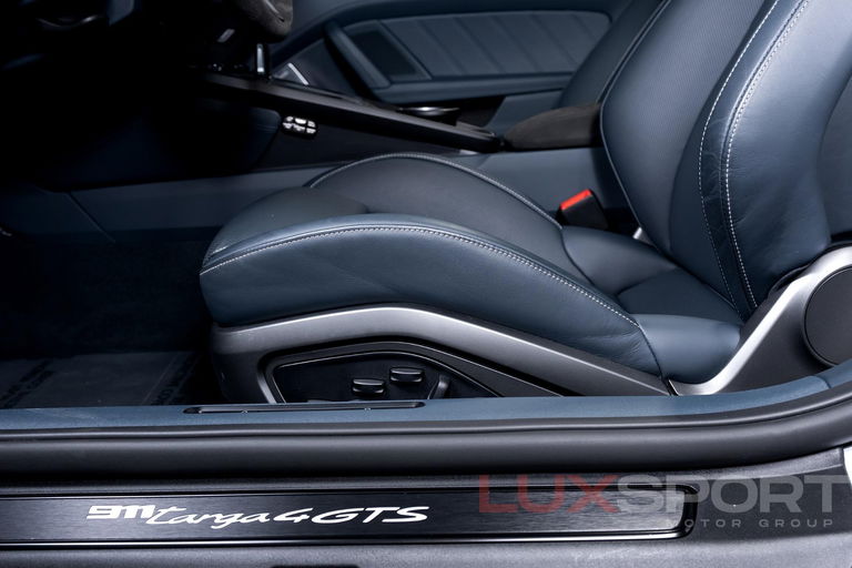 Porsche 992 Targa 4 GTS