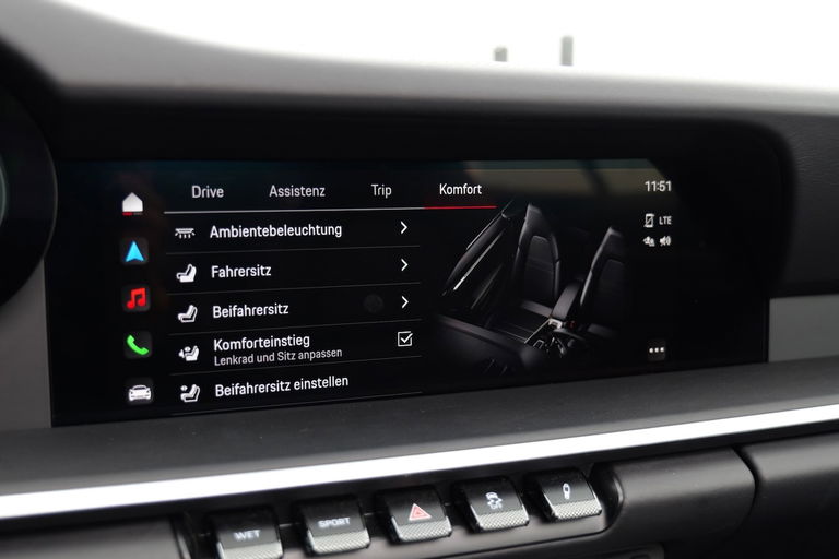 Porsche 992 Carrera 4