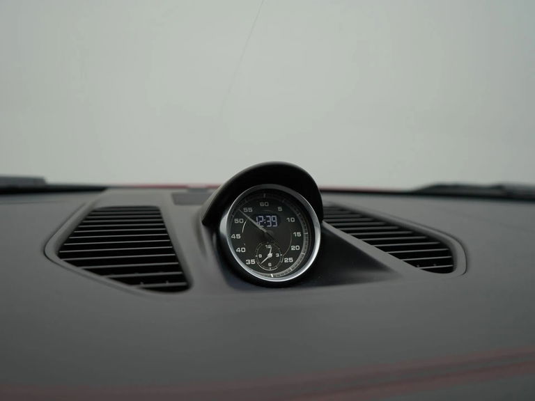 Porsche 991.2 Carrera GTS