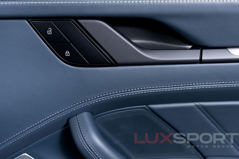 Porsche 992 Targa 4 GTS