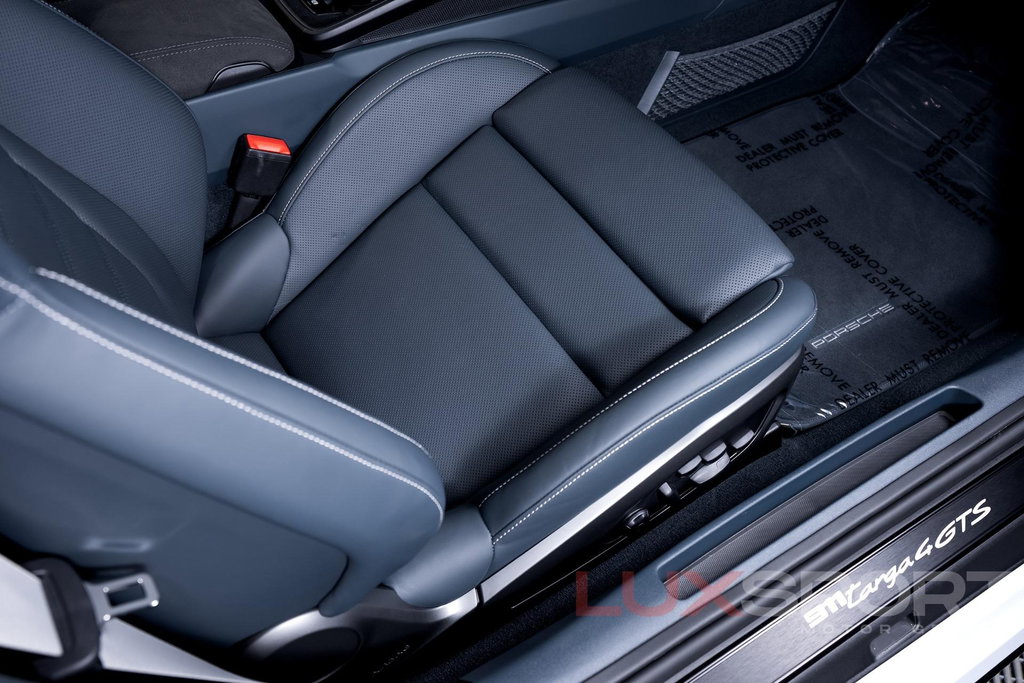 Porsche 992 Targa 4 GTS