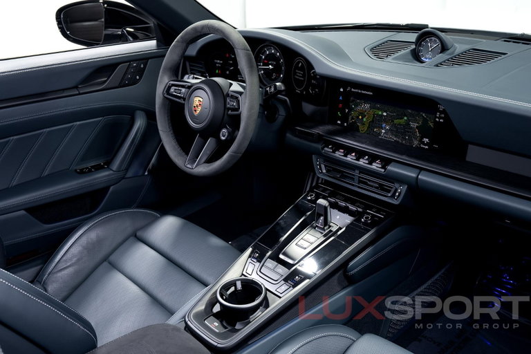 Porsche 992 Targa 4 GTS