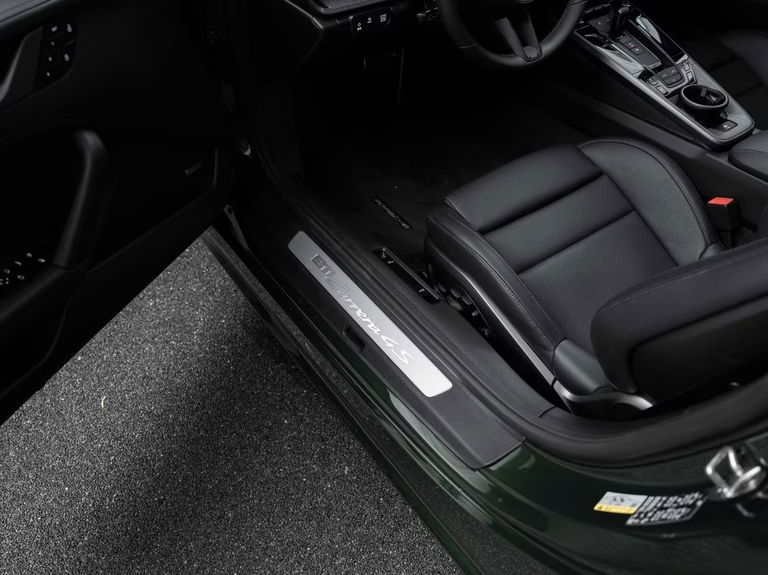 Porsche 992.2 Carrera 4S