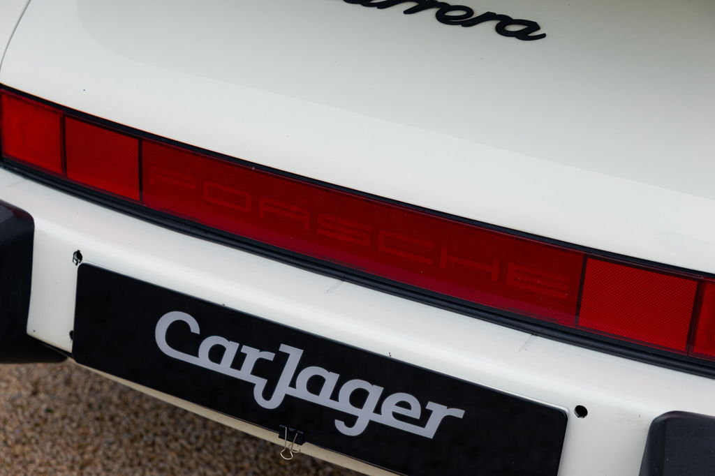 Porsche 911 Carrera 3.2