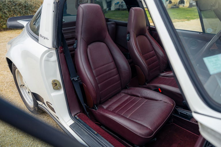 Porsche 911 Carrera 3.2