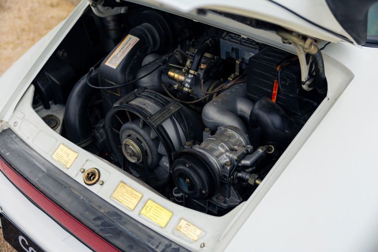 Porsche 911 Carrera 3.2