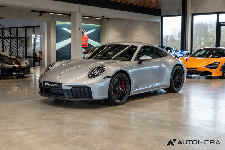 Porsche 992.2 Carrera 4 GTS