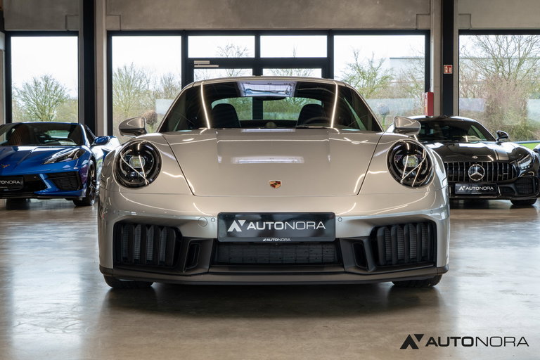 Porsche 992.2 Carrera 4 GTS