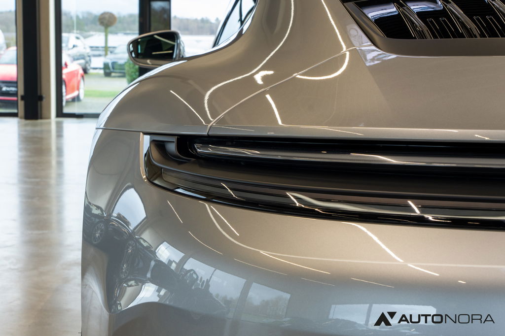 Porsche 992.2 Carrera 4 GTS