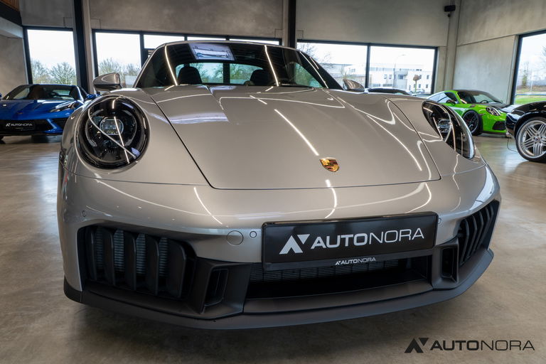Porsche 992.2 Carrera 4 GTS