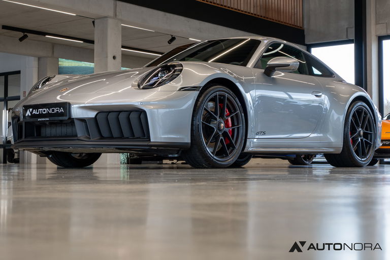 Porsche 992.2 Carrera 4 GTS