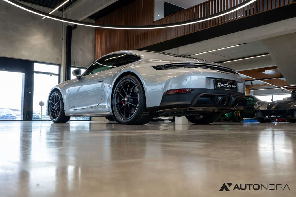 Porsche 992.2 Carrera 4 GTS