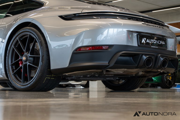 Porsche 992.2 Carrera 4 GTS