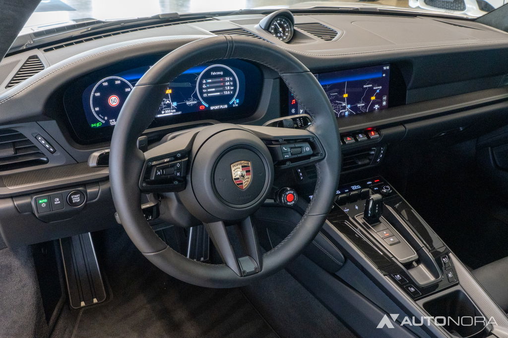 Porsche 992.2 Carrera 4 GTS